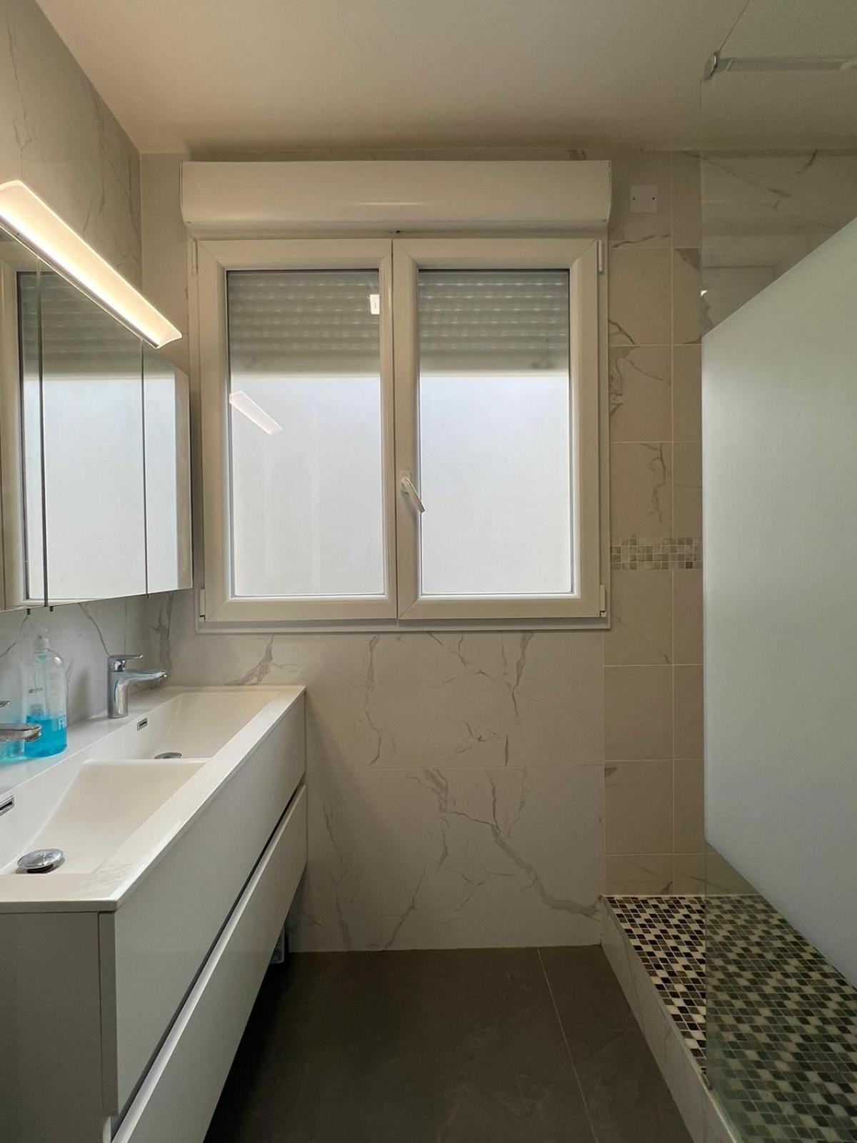 Location 3 Chambres Spacieuses Dans Appartment 2 Mn Rer Bussy Saint Georges 外观 照片